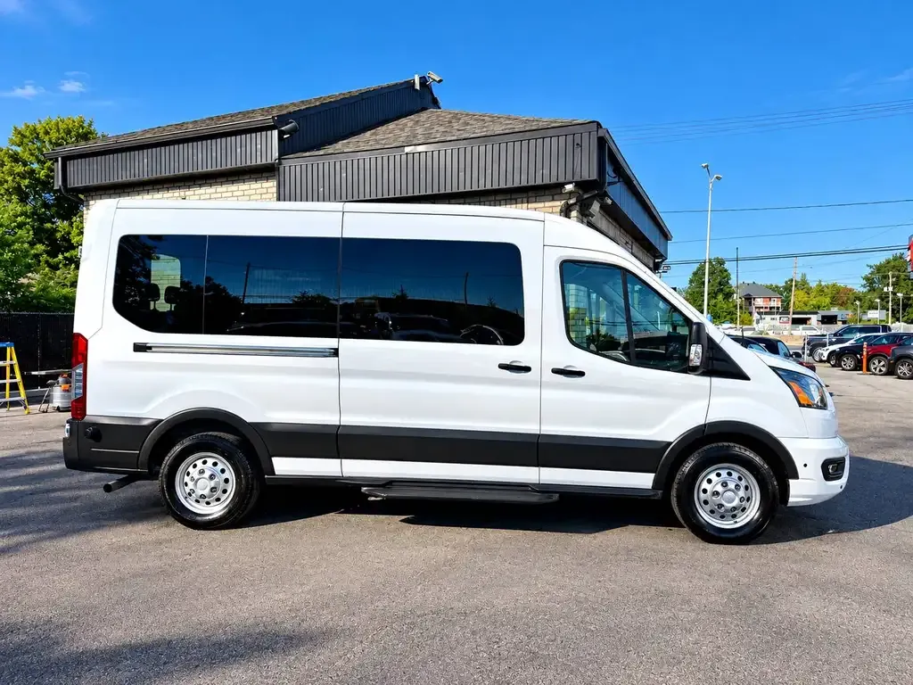 Ford Transit 2025 photo 5
