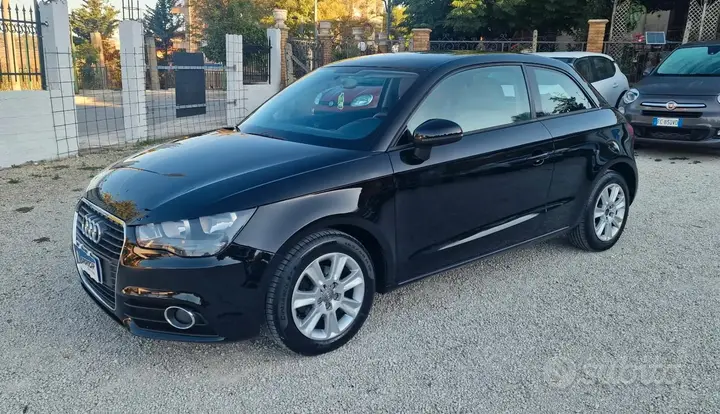 Audi A1 2010 photo 5