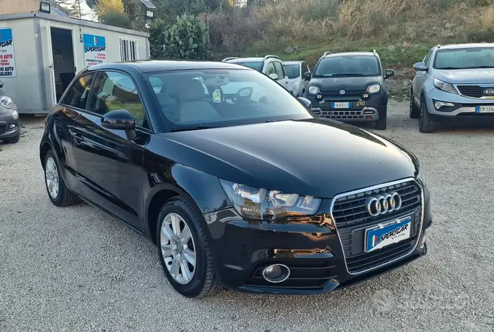 Audi A1 2010 photo 4