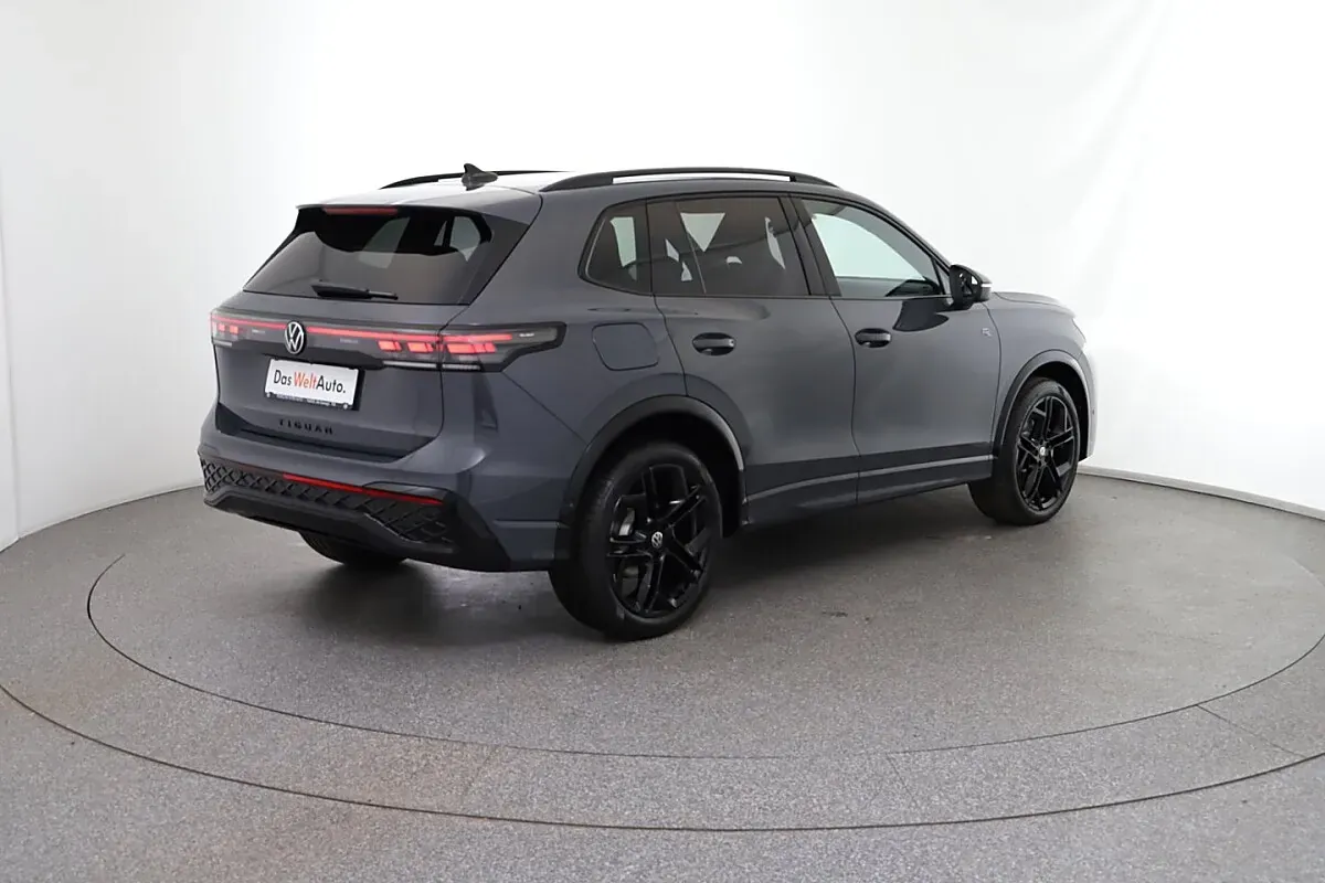 Volkswagen Tiguan 2025 photo 2