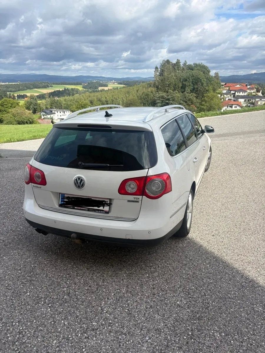 Volkswagen Passat 2010 photo 2
