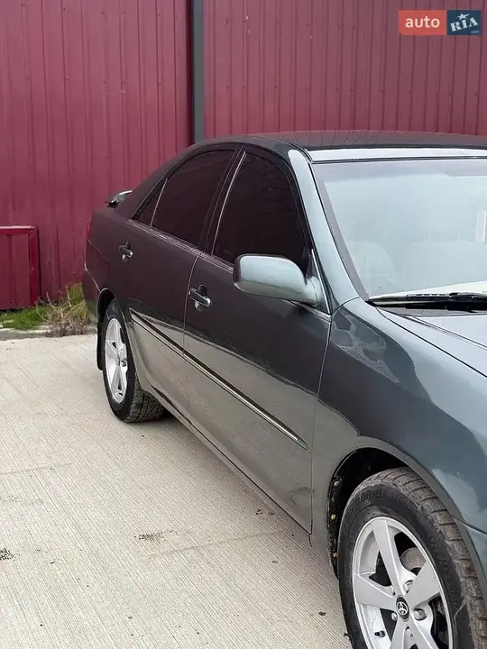 Toyota Camry 2004 photo 2