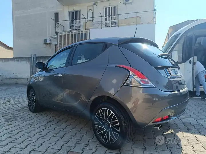 Lancia Ypsilon 2024 photo 4