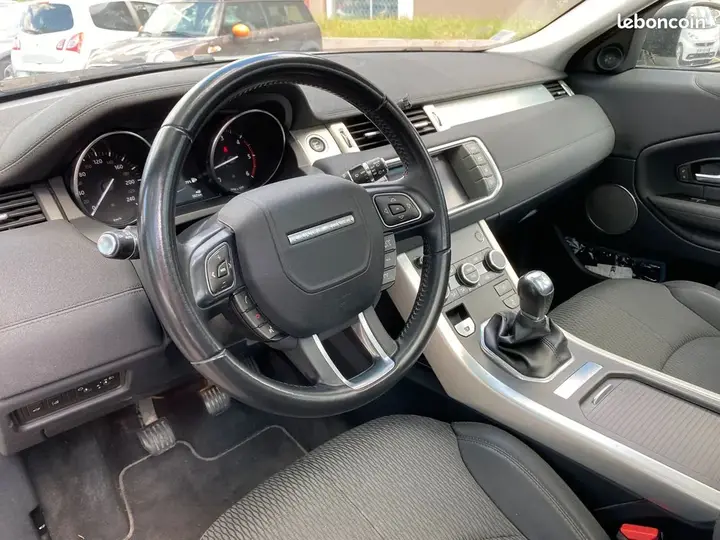 Land Rover Range Rover Evoque 2018 photo 2