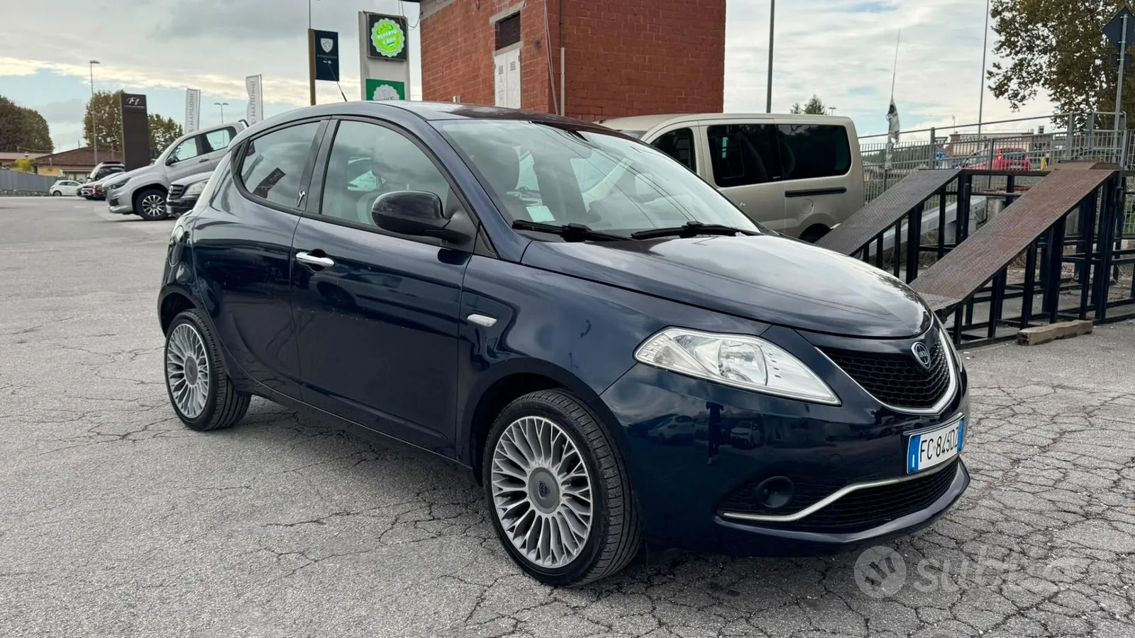Lancia Ypsilon