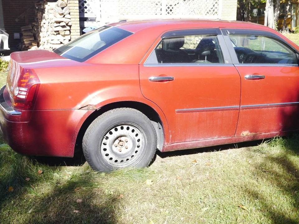 Chrysler 300 2010 photo 5