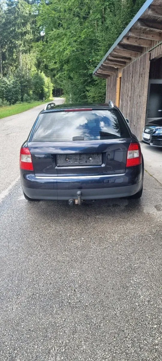 Audi A4 2003 photo 3
