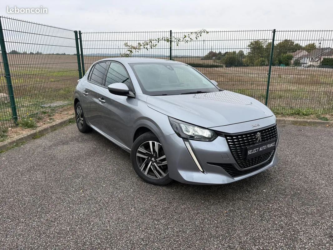 Peugeot 208 2022 photo 3