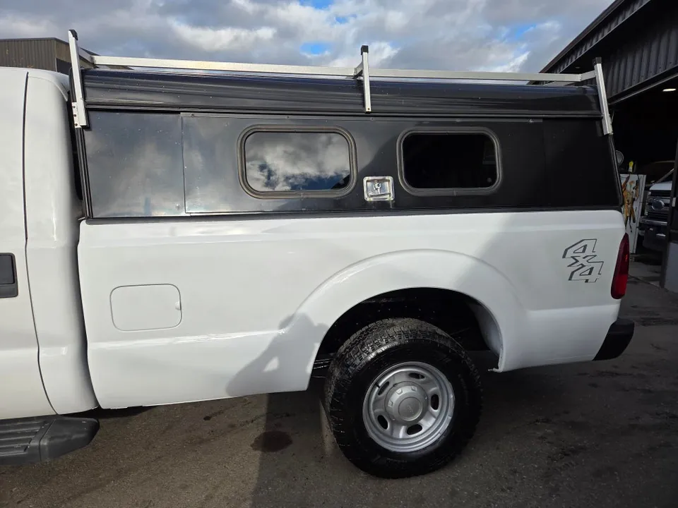 Ford Super Duty F-250 Srw 2014 photo 2