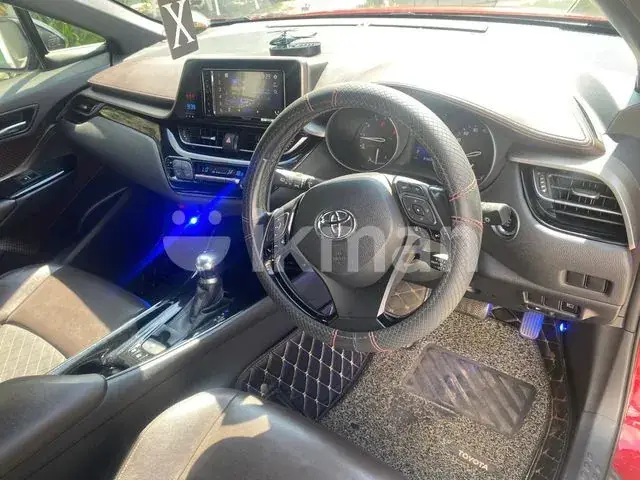 Toyota C-Hr 2018 photo 5