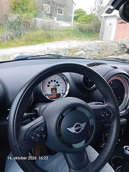Mini Countryman Cooper D 2014 photo 4