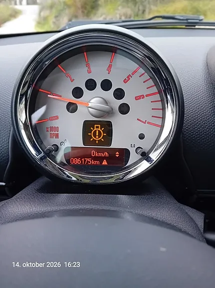 Mini Countryman Cooper D 2014 photo 5