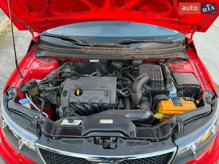 Kia Cerato 2011 photo 5