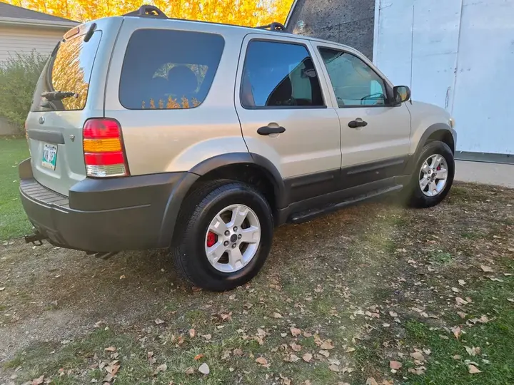 Ford Escape 2006 photo 3