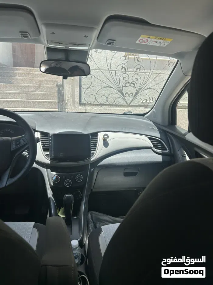 Chevrolet Trax 2018 photo 2