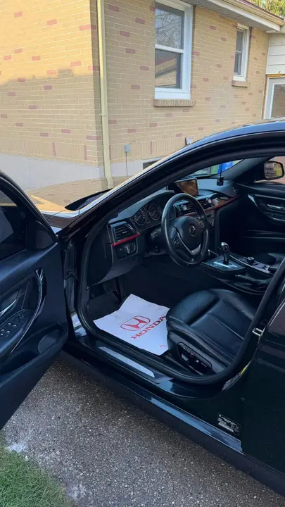 BMW 328I 2013 photo 3