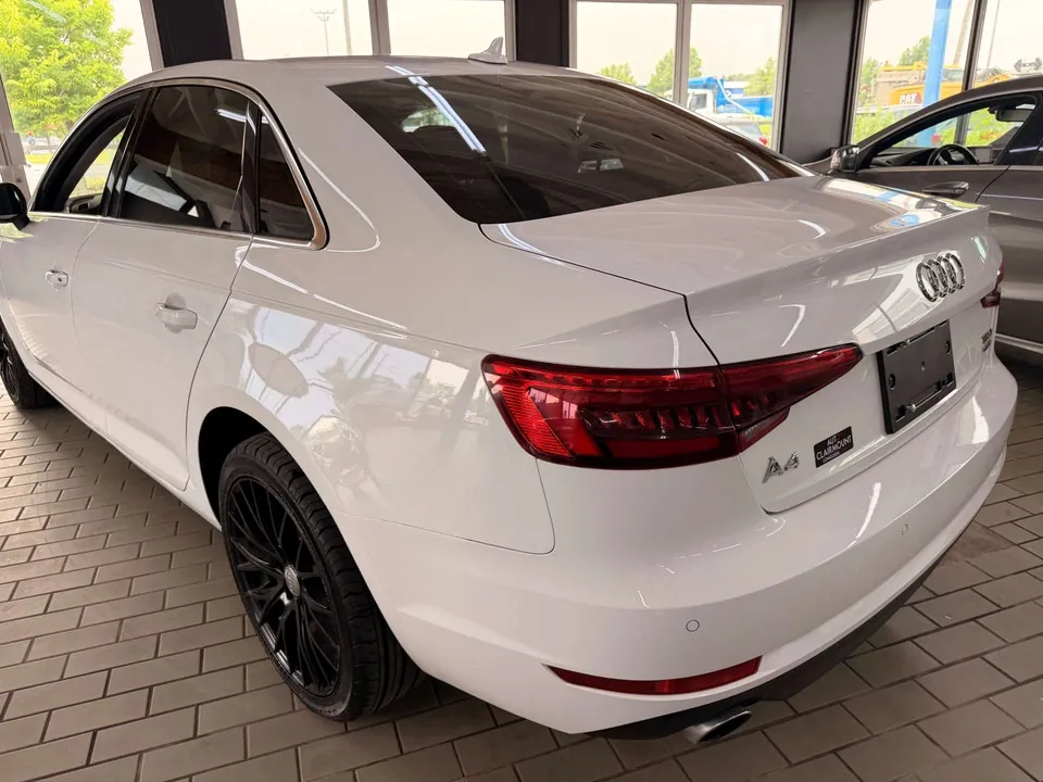 Audi A4 2017 photo 2