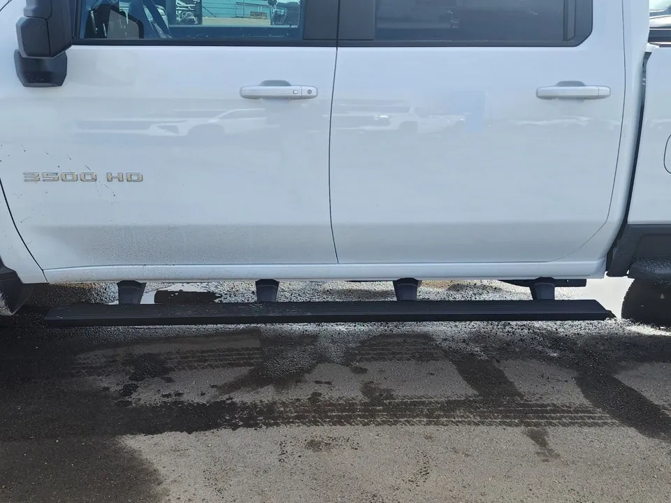 Chevrolet Silverado 3500Hd 2026 photo 4