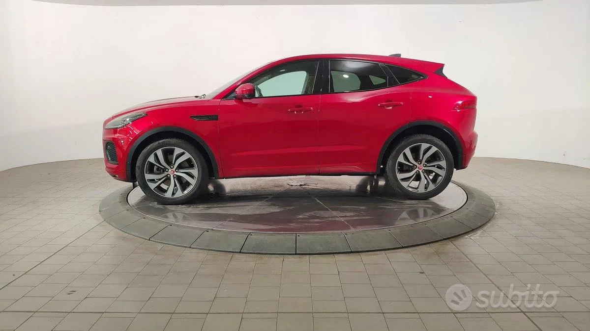 Jaguar E-Pace 2021 photo 4
