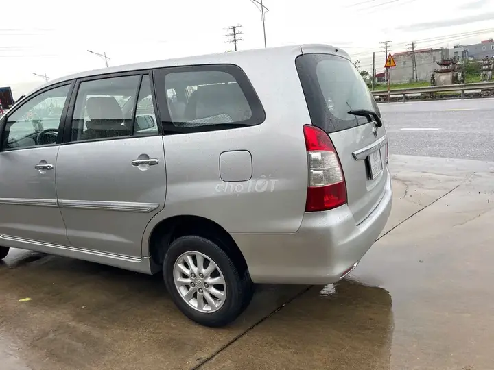 Toyota Innova 2013 photo 5