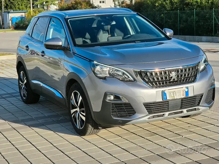 Peugeot 3008 2018 photo 2