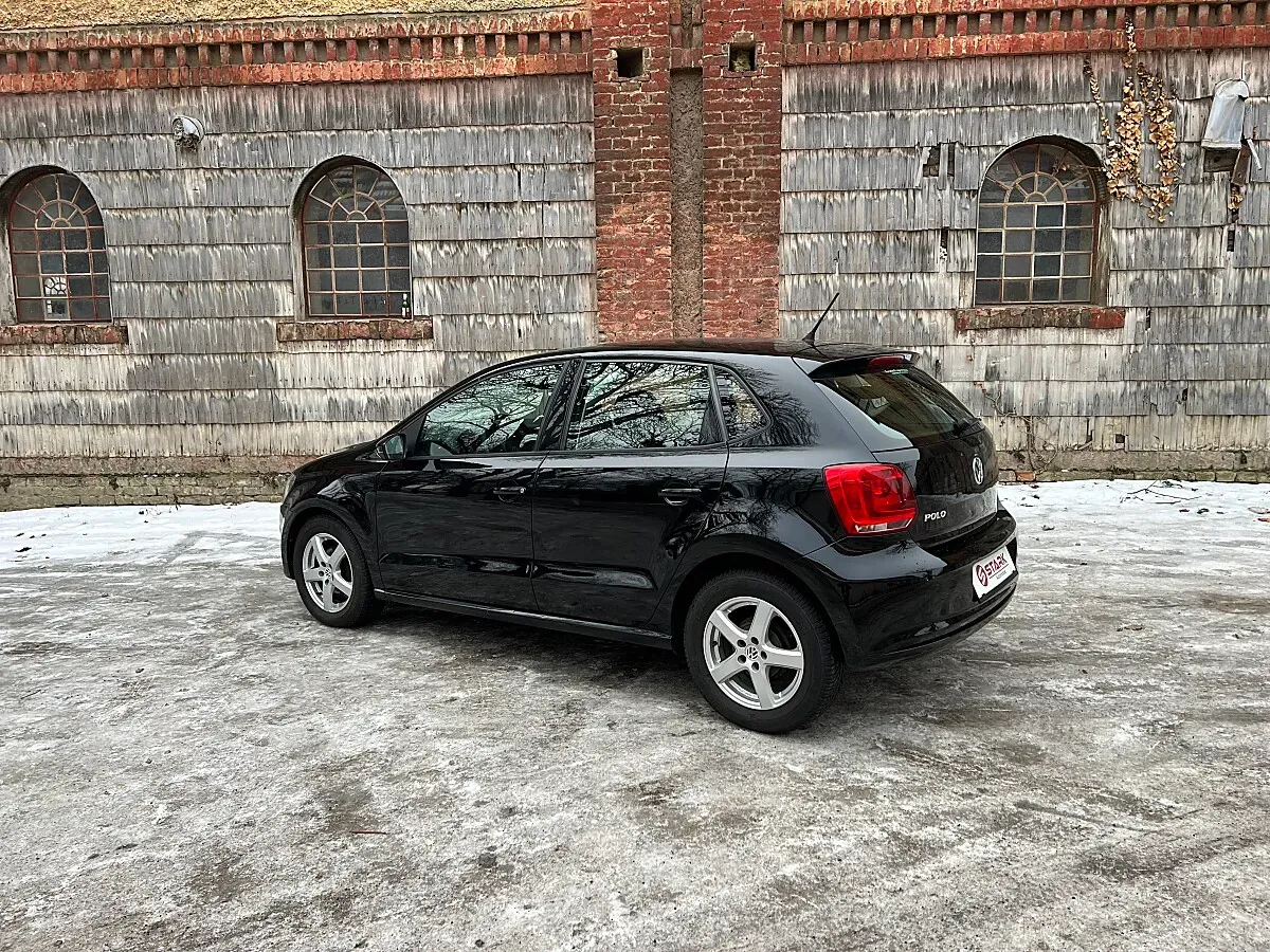 Volkswagen Polo 2012 photo 3