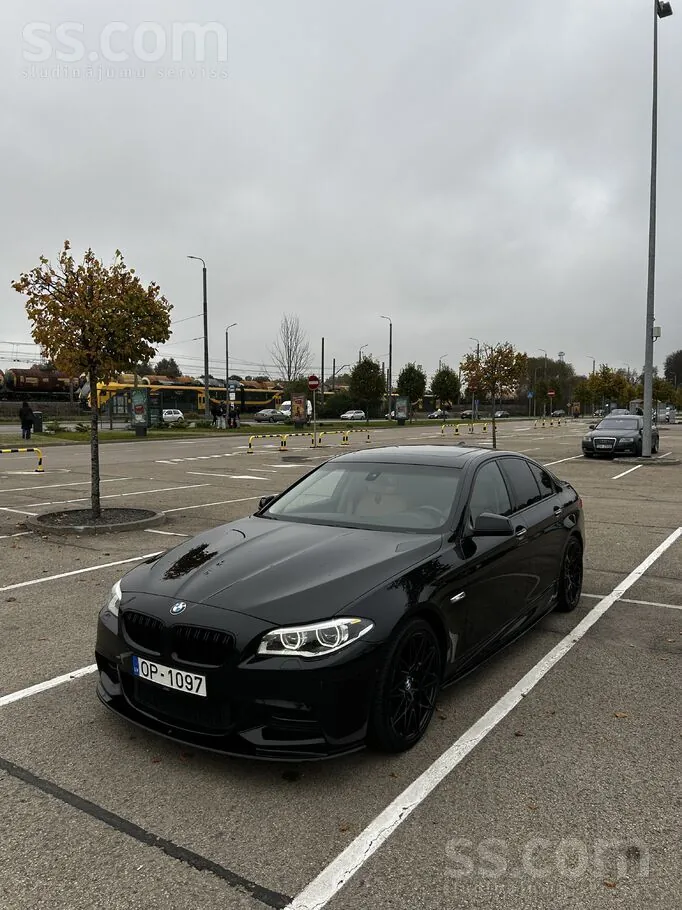 BMW 535I