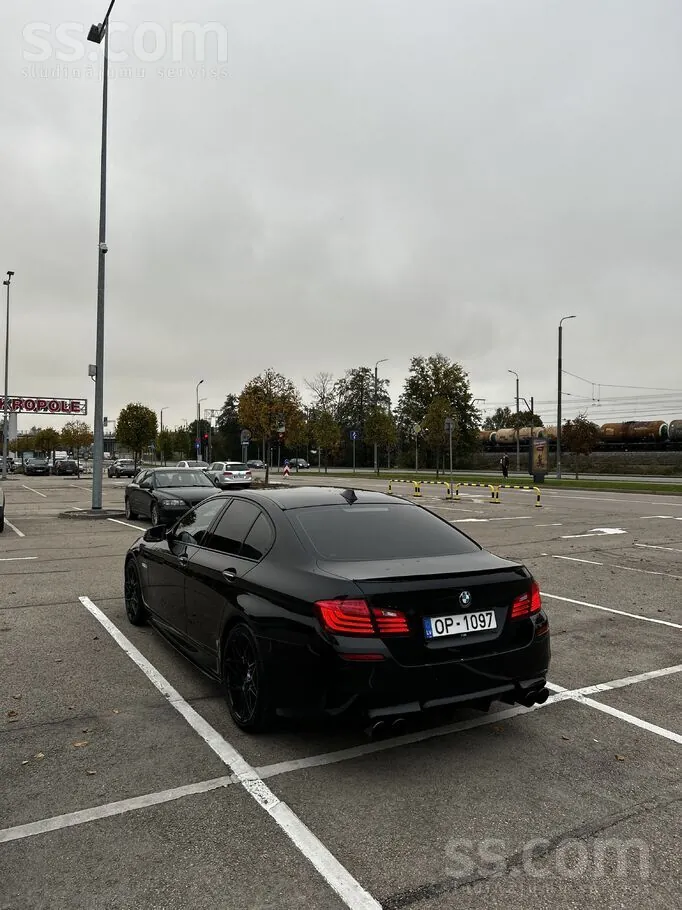 BMW 535I 2011 photo 4