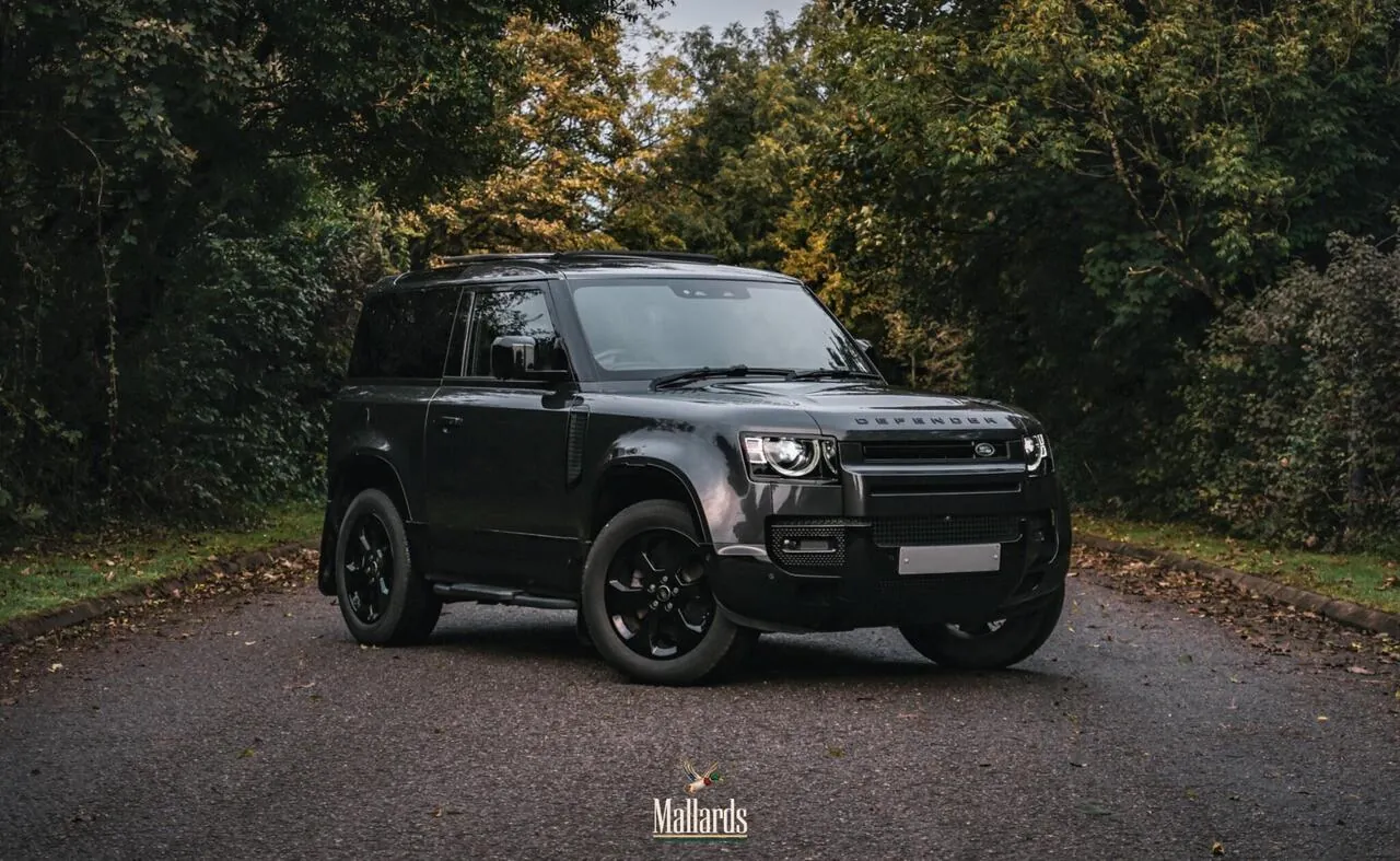 Land Rover Defender 90