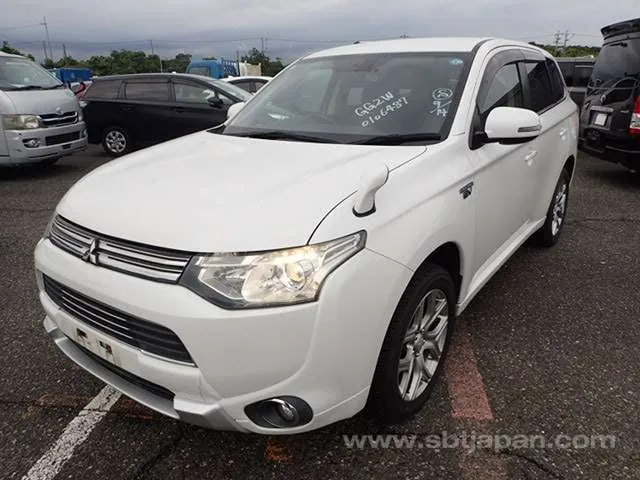 Mitsubishi Outlander 2015 photo 2
