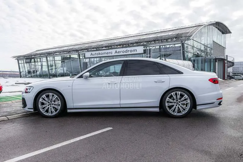 Audi A8 2022 photo 3