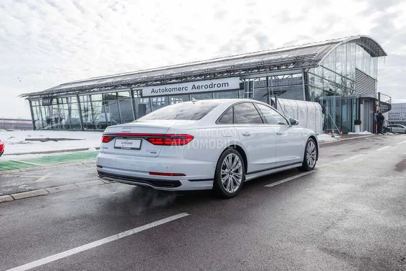 Audi A8 2022 photo 5