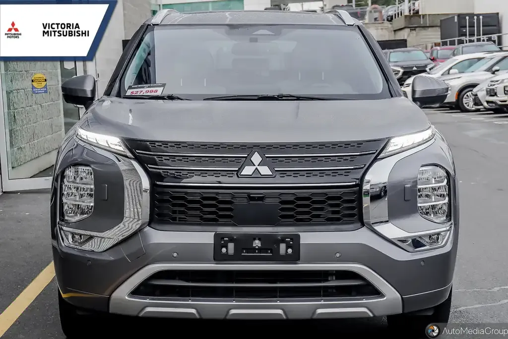 Mitsubishi Outlander 2022 photo 2