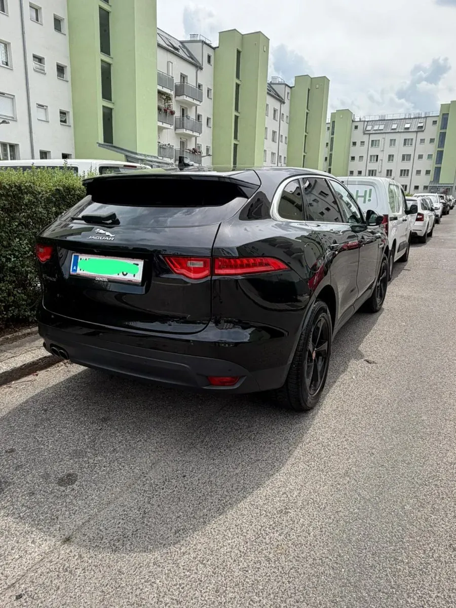 Jaguar F-Pace 2016 photo 3