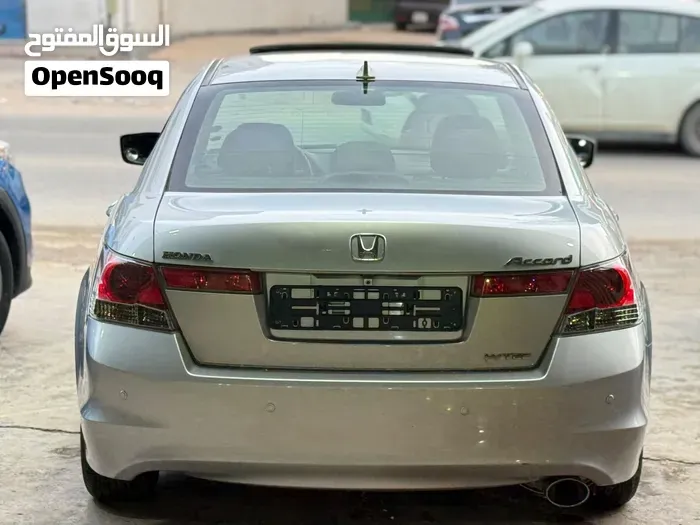 Honda Accord 2010 photo 4