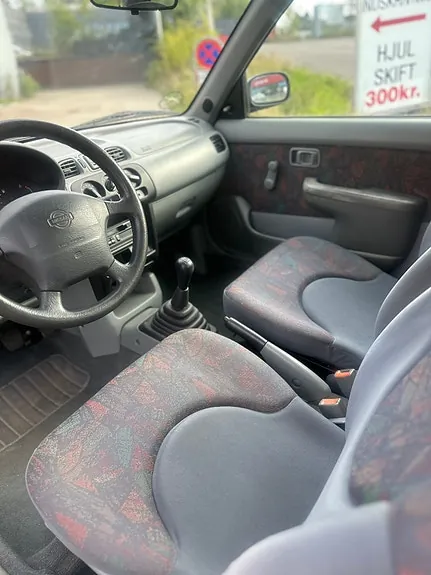 Nissan Micra 1999 photo 4
