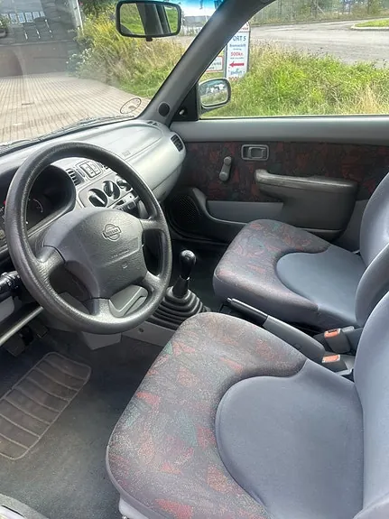 Nissan Micra 1999 photo 5