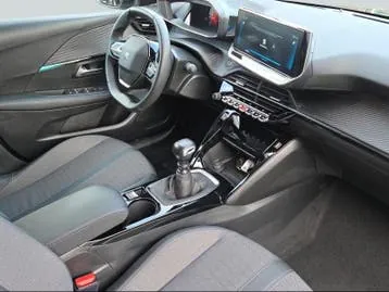 Peugeot 208 2022 photo 2