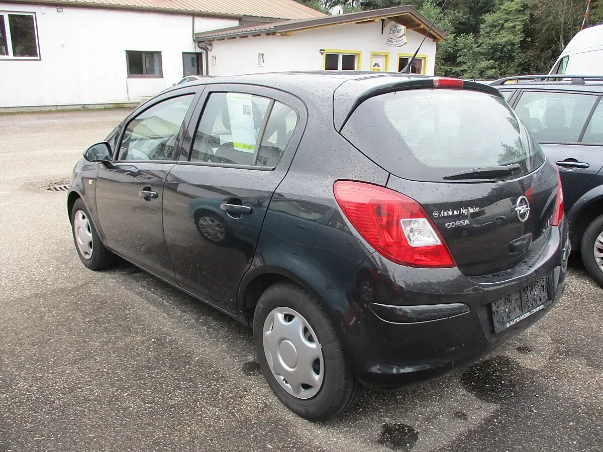 Opel Corsa 2013 photo 3