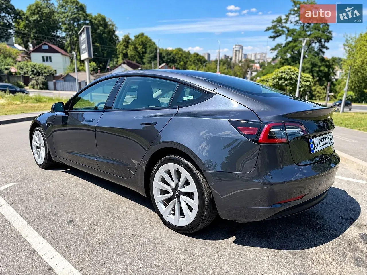 Tesla Model 3 2022 photo 3