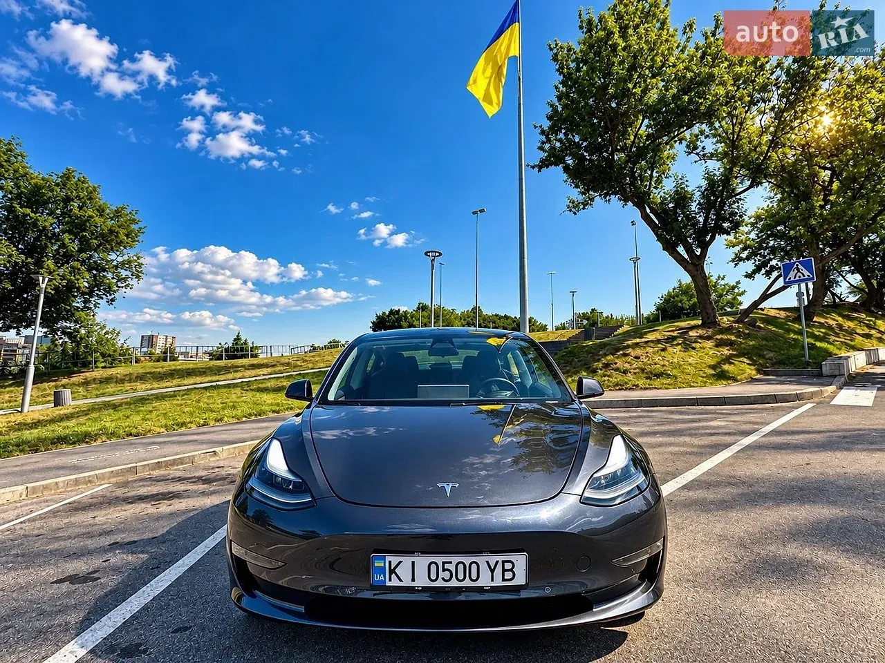 Tesla Model 3 2022 photo 2
