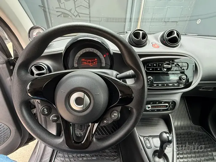 Smart Fortwo 2022 photo 5
