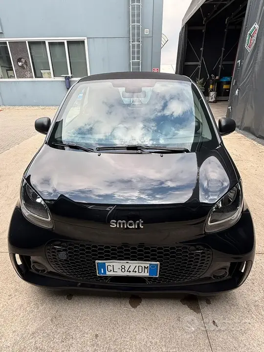 Smart Fortwo 2022 photo 3