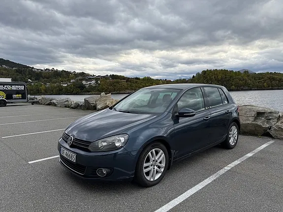 Volkswagen Golf Vi 2011 photo 2