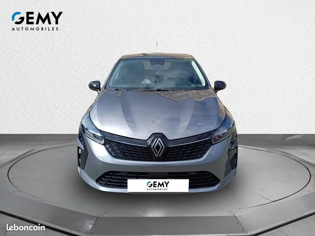 Renault Clio 2025 photo 2