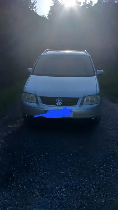 Volkswagen Touran 2004 photo 3