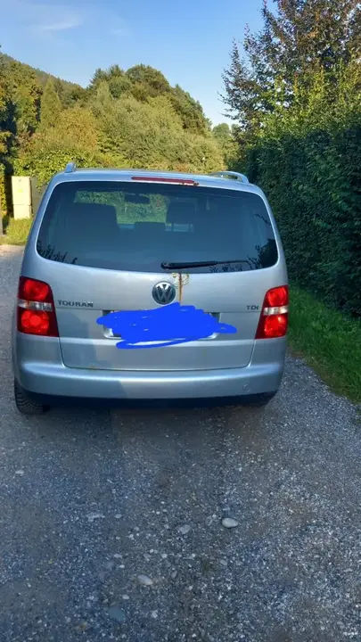 Volkswagen Touran 2004 photo 2