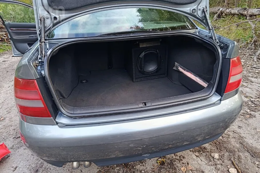 Audi A4 1999 photo 5