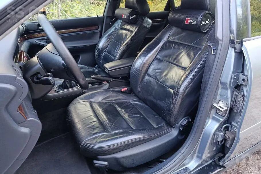 Audi A4 1999 photo 4