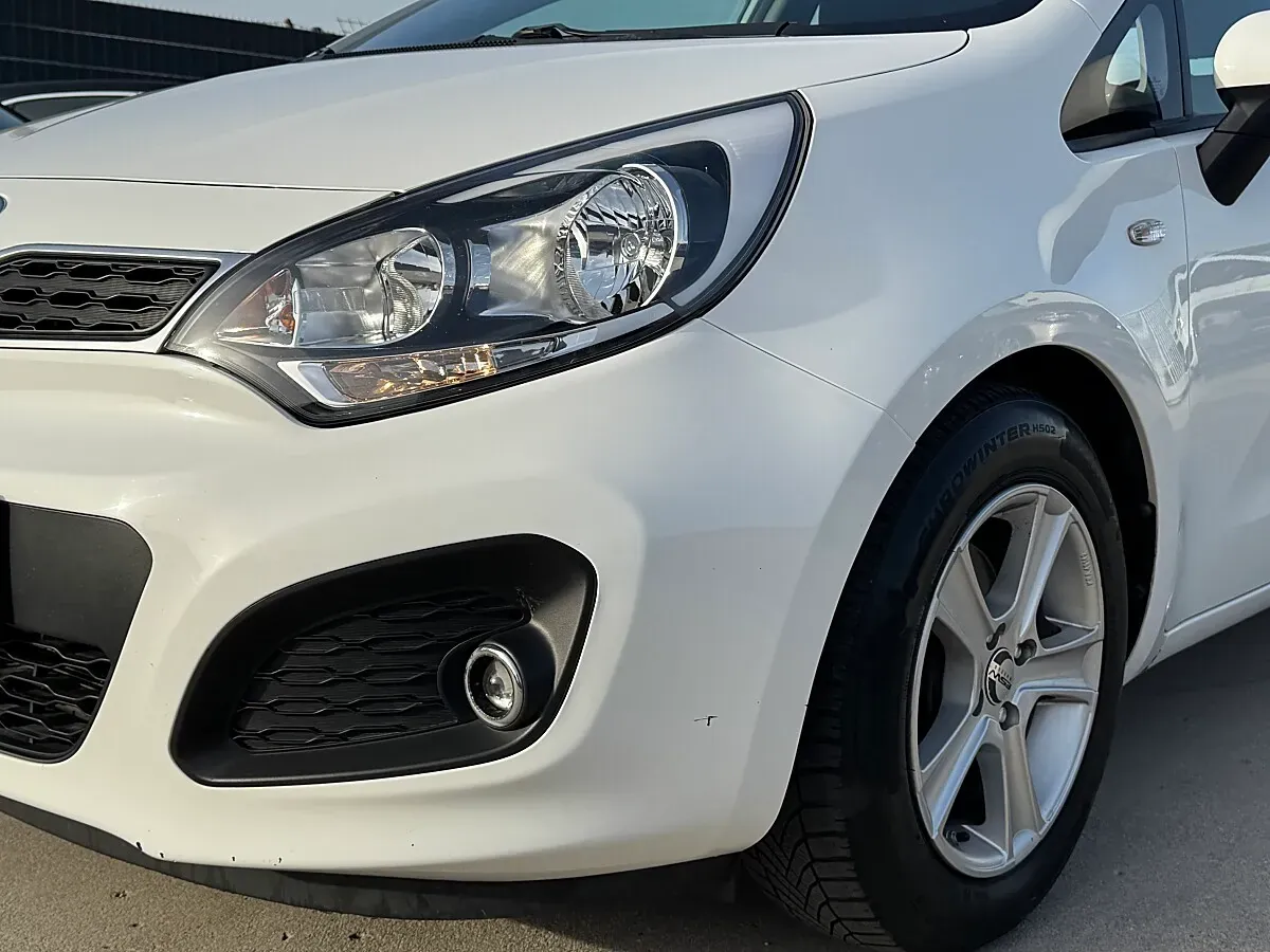 Kia Rio 2015 photo 3